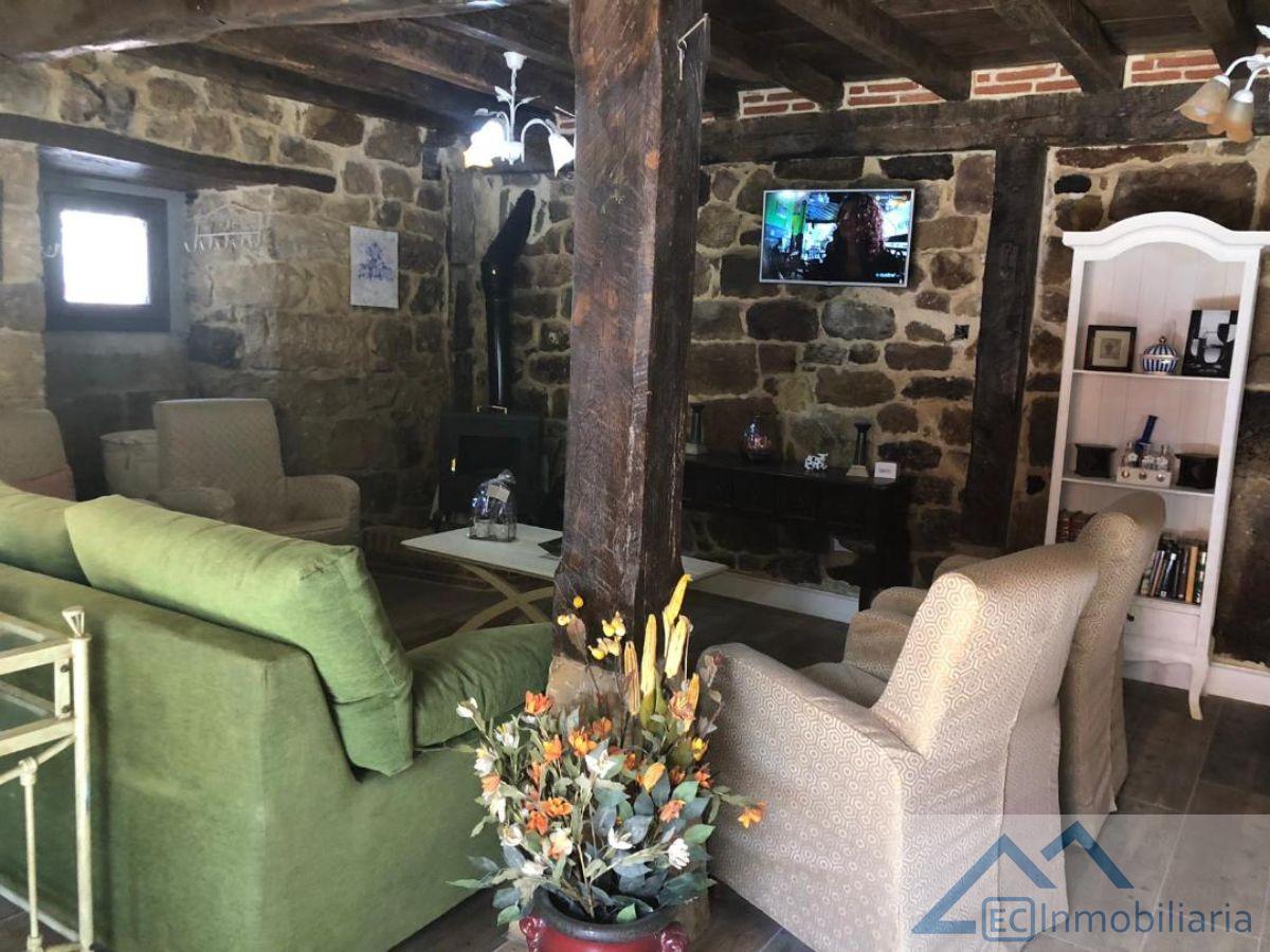 For sale of house in Campoo de Yuso