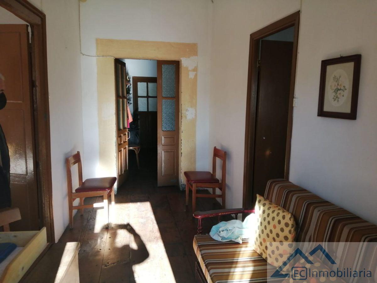 For sale of house in Cabuérniga