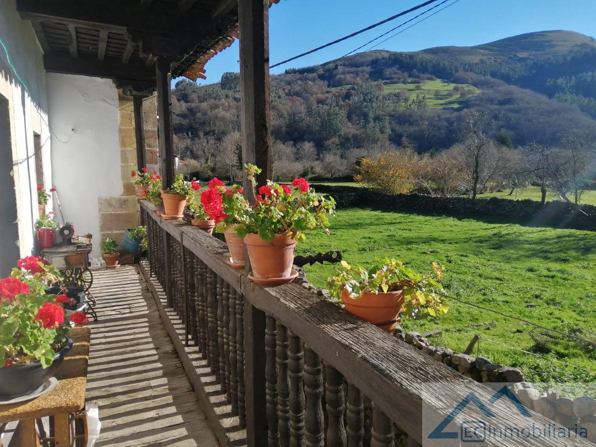 Casa en venta en Sopeña, Cabuerniga