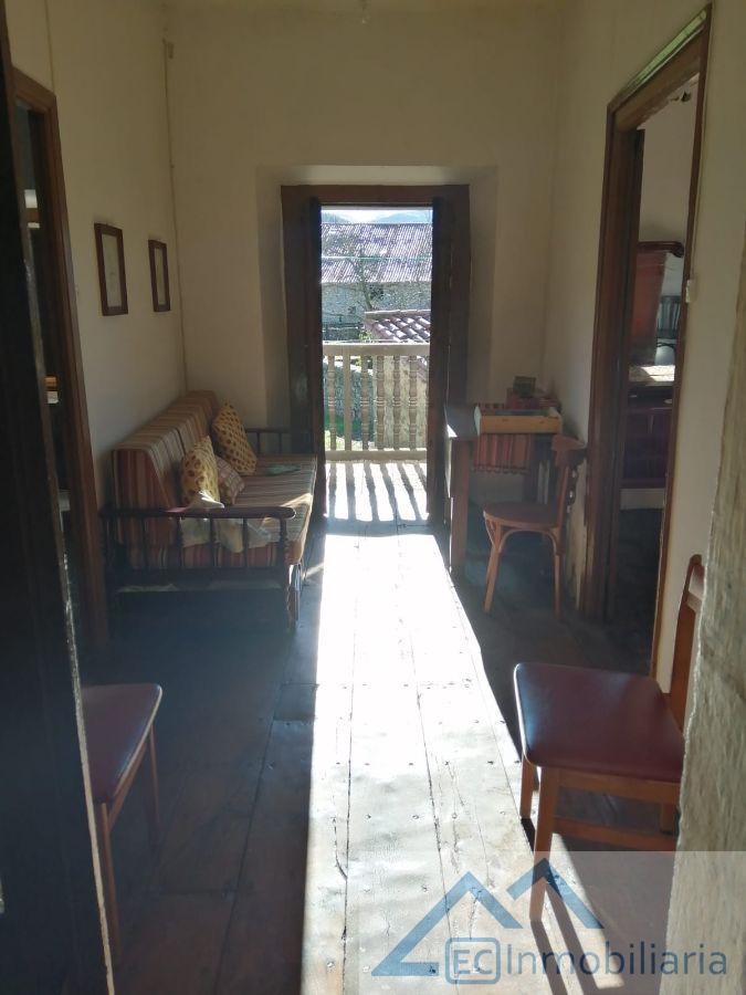 For sale of house in Cabuérniga