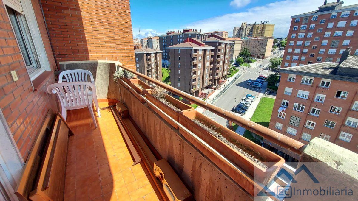 For rent of flat in Santander