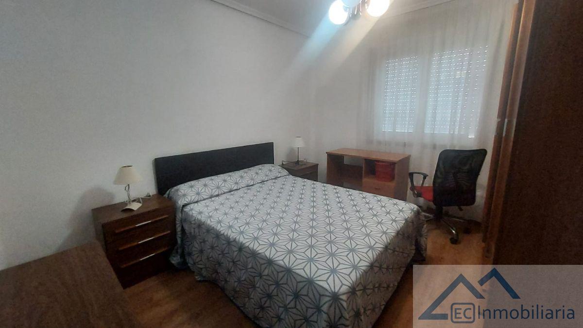 For rent of flat in Santander