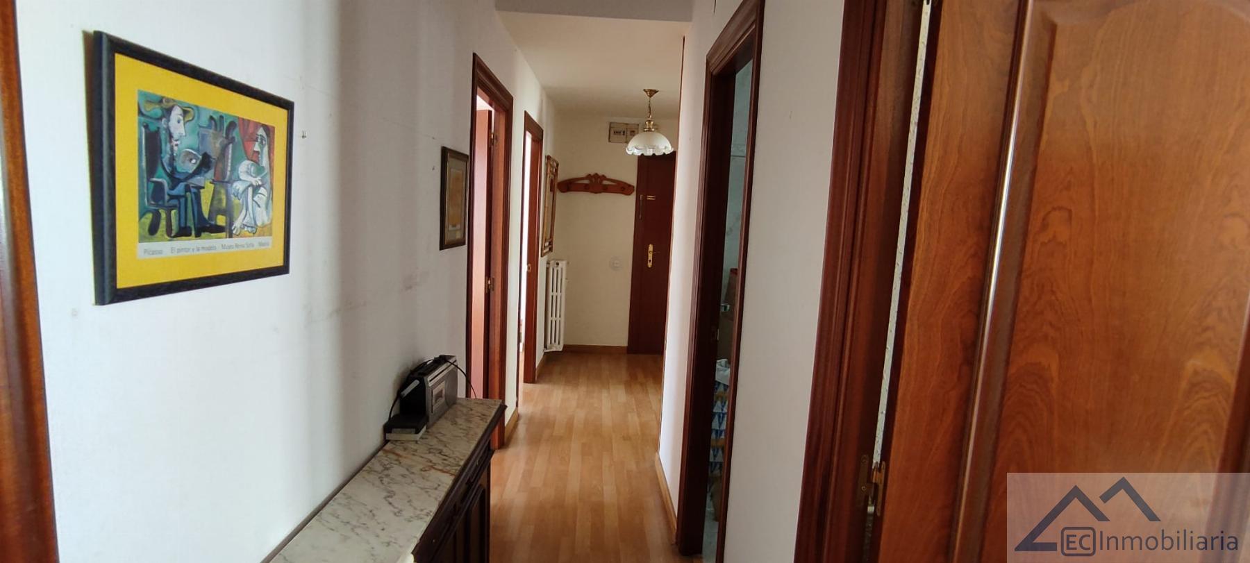 For sale of flat in Santander