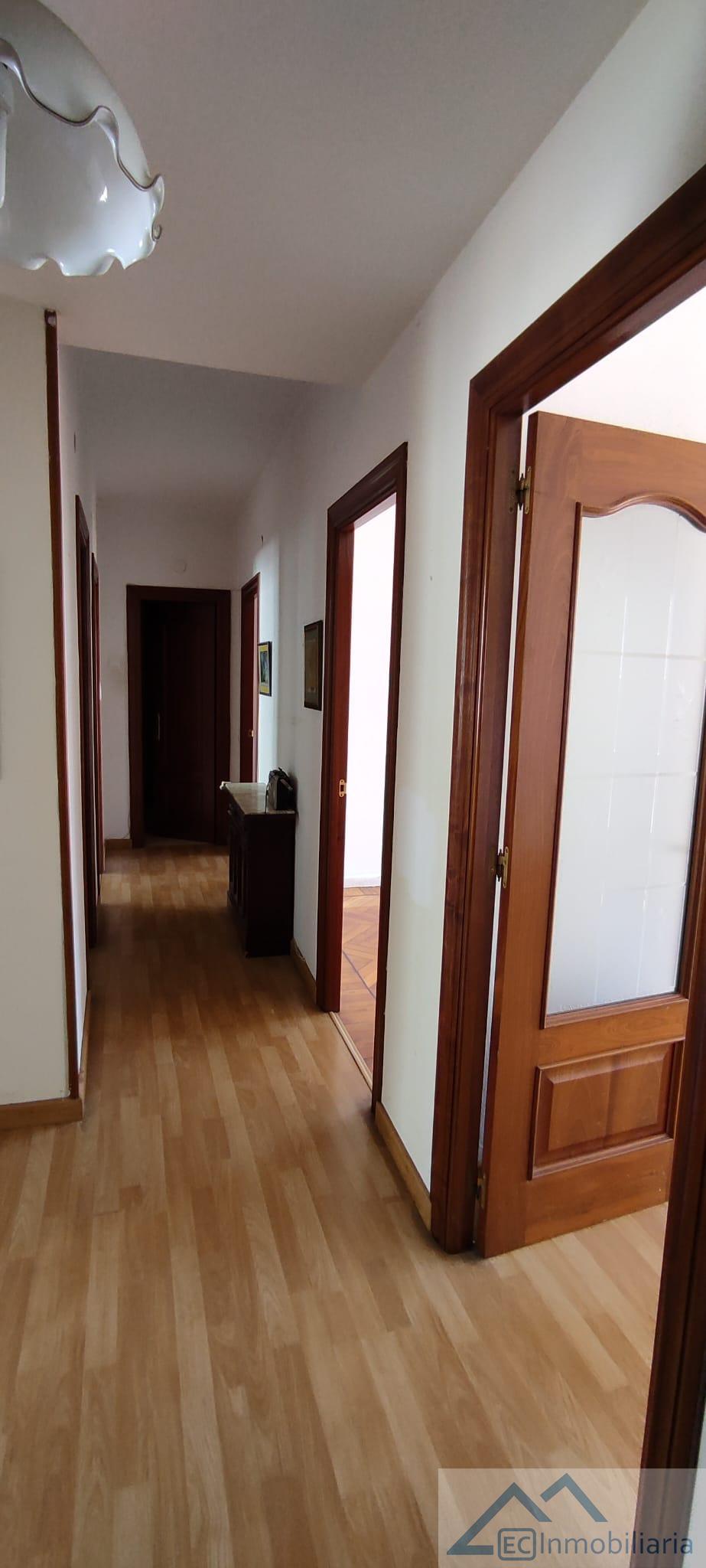 For sale of flat in Santander