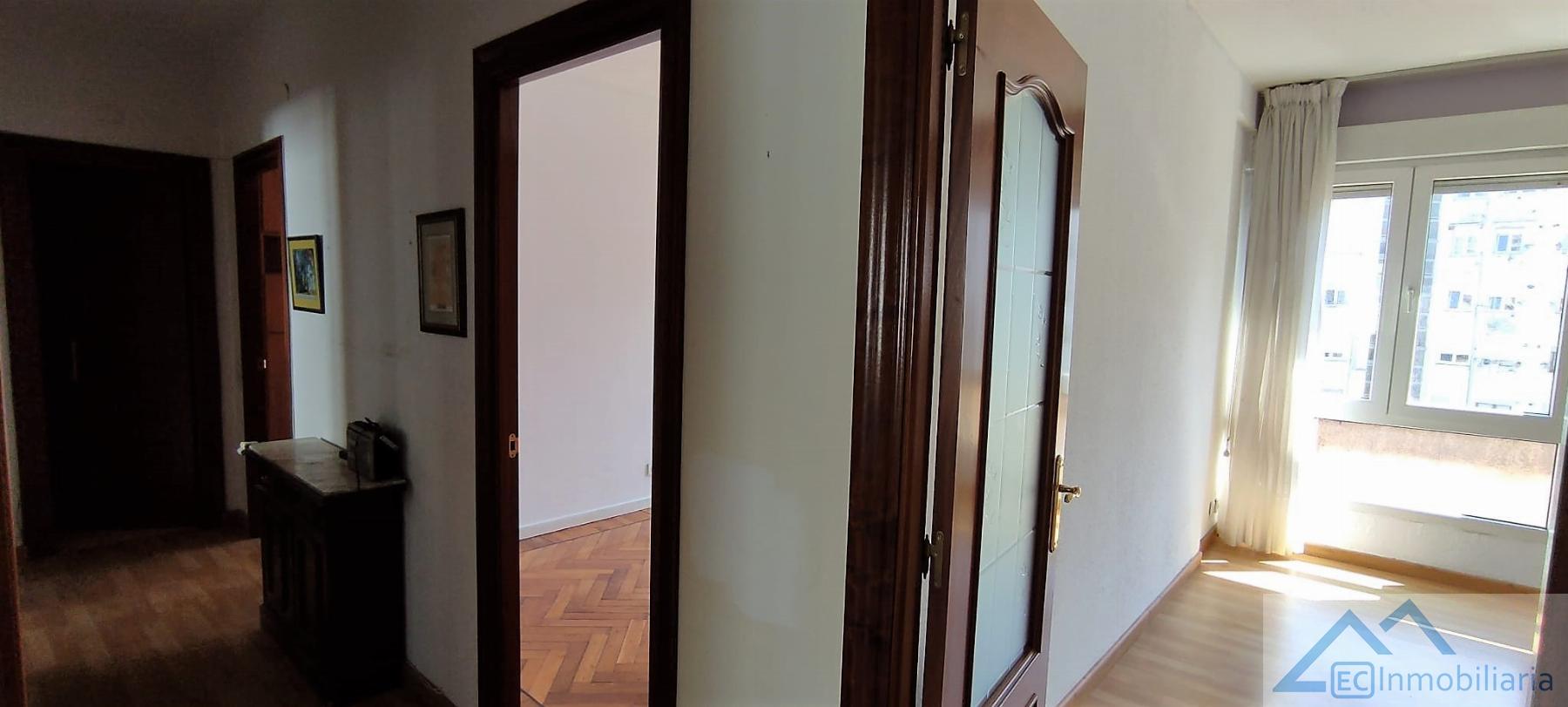For sale of flat in Santander