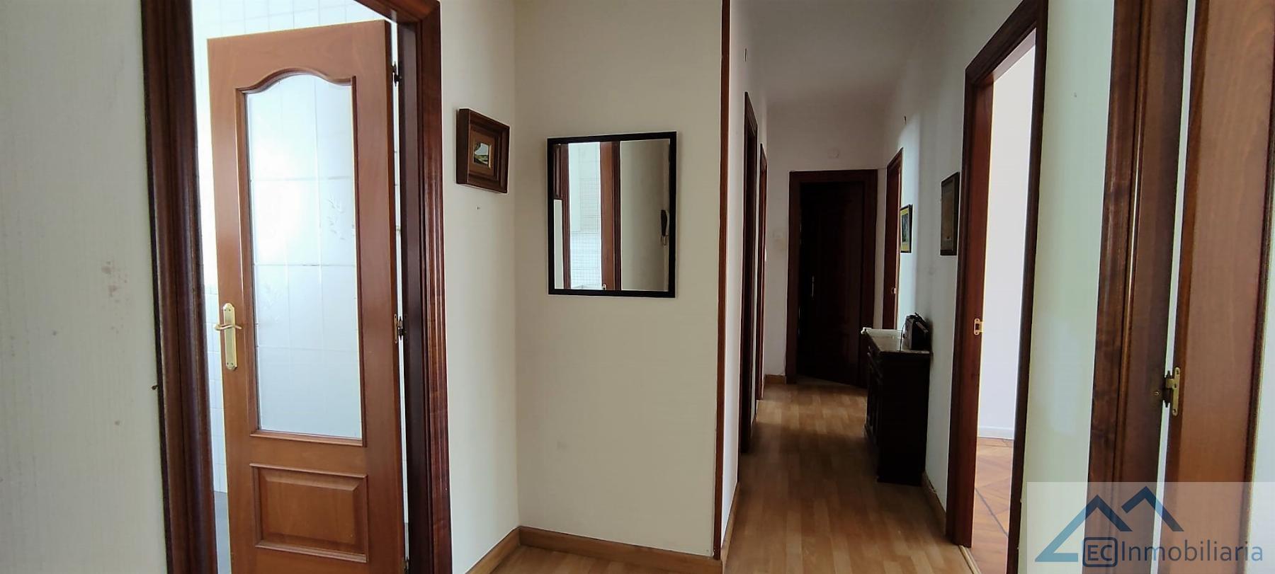 For sale of flat in Santander