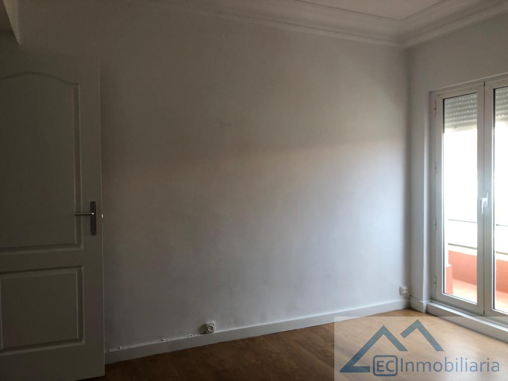 For rent of flat in Santander