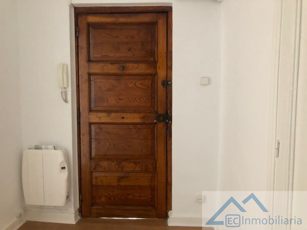 For rent of flat in Santander