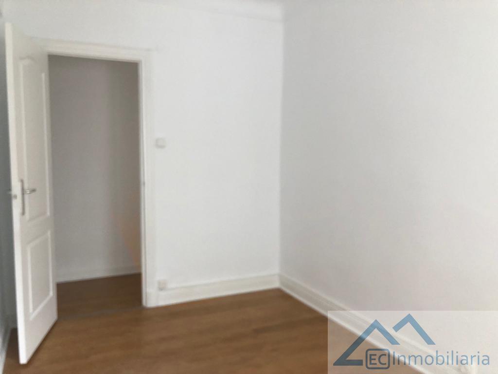 For rent of flat in Santander