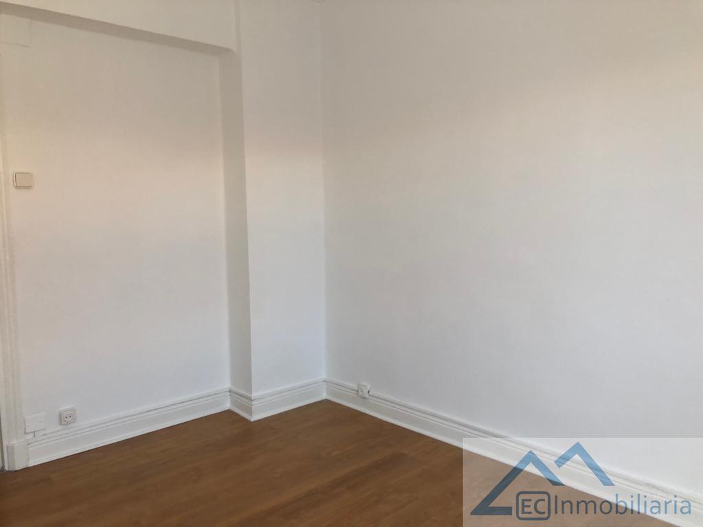 For rent of flat in Santander