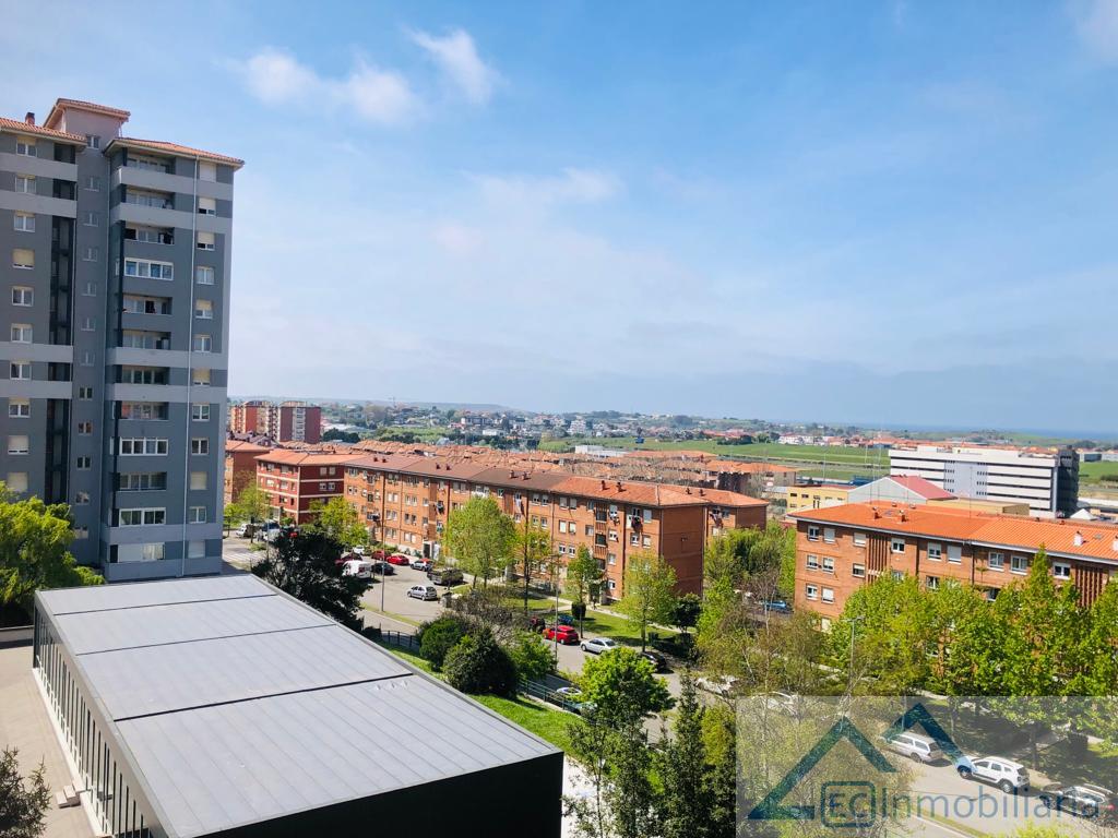 For sale of flat in Santander