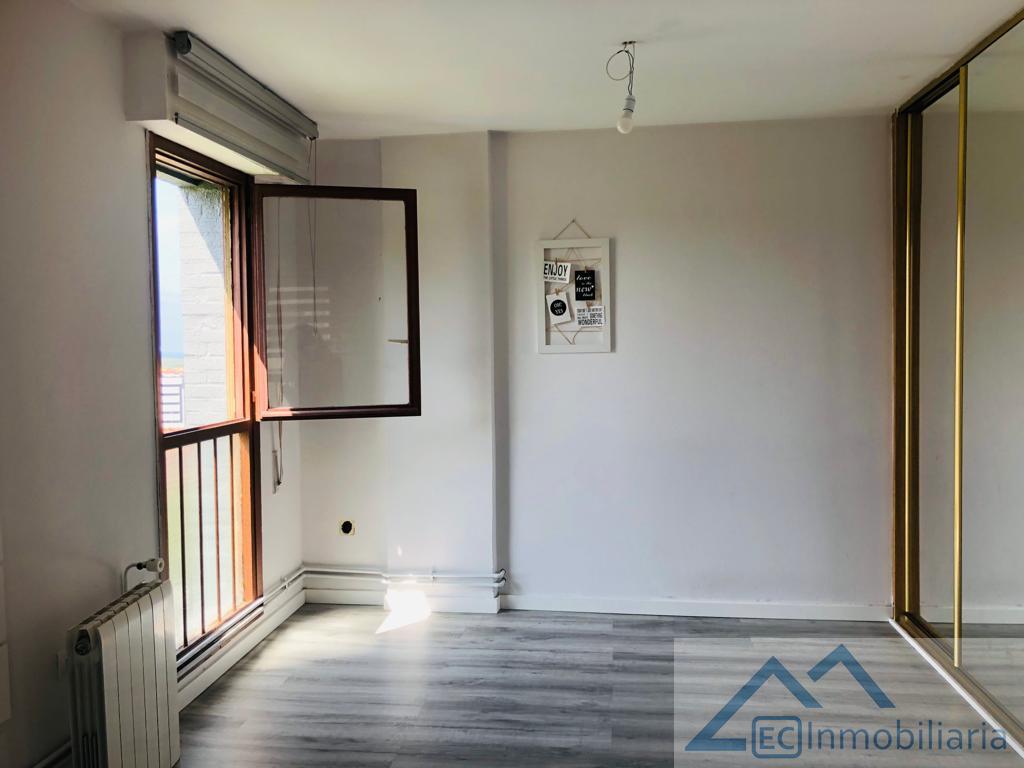 For sale of flat in Santander
