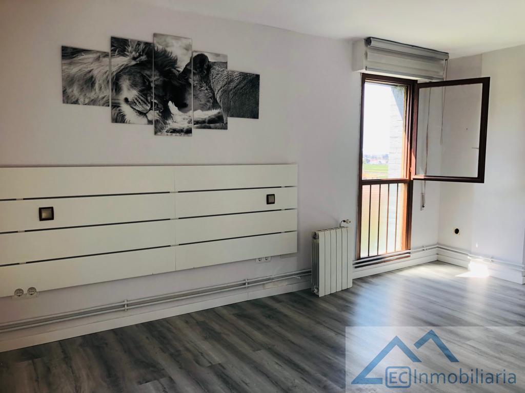 For sale of flat in Santander