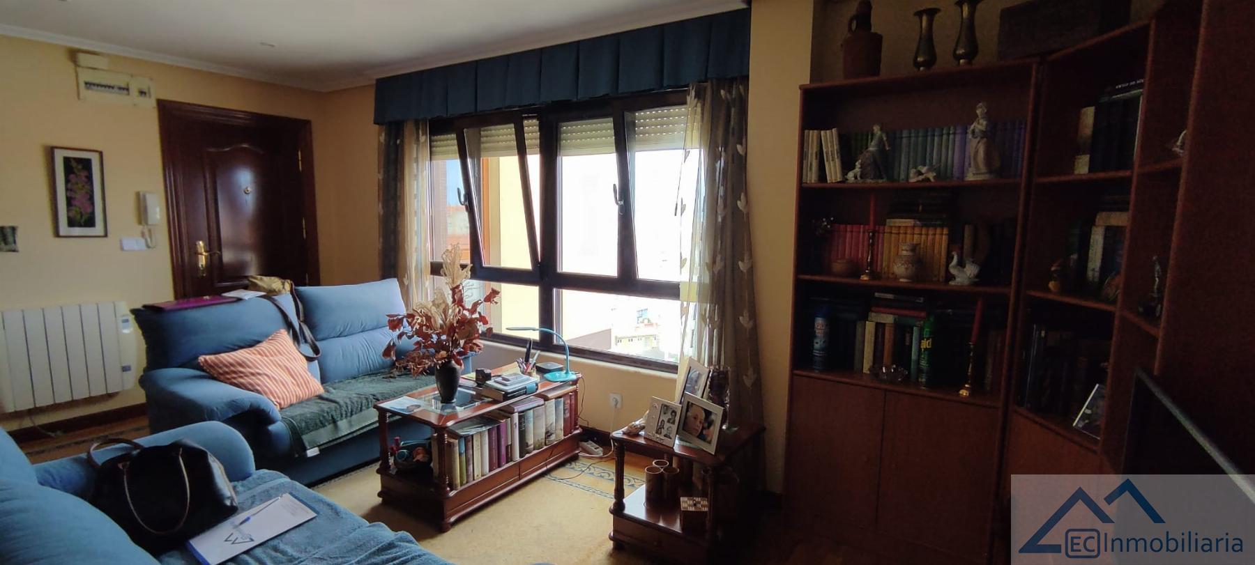 For sale of flat in Santander