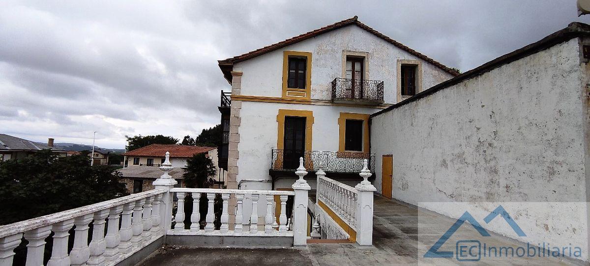 Venta de casa en Santa Cruz de Bezana