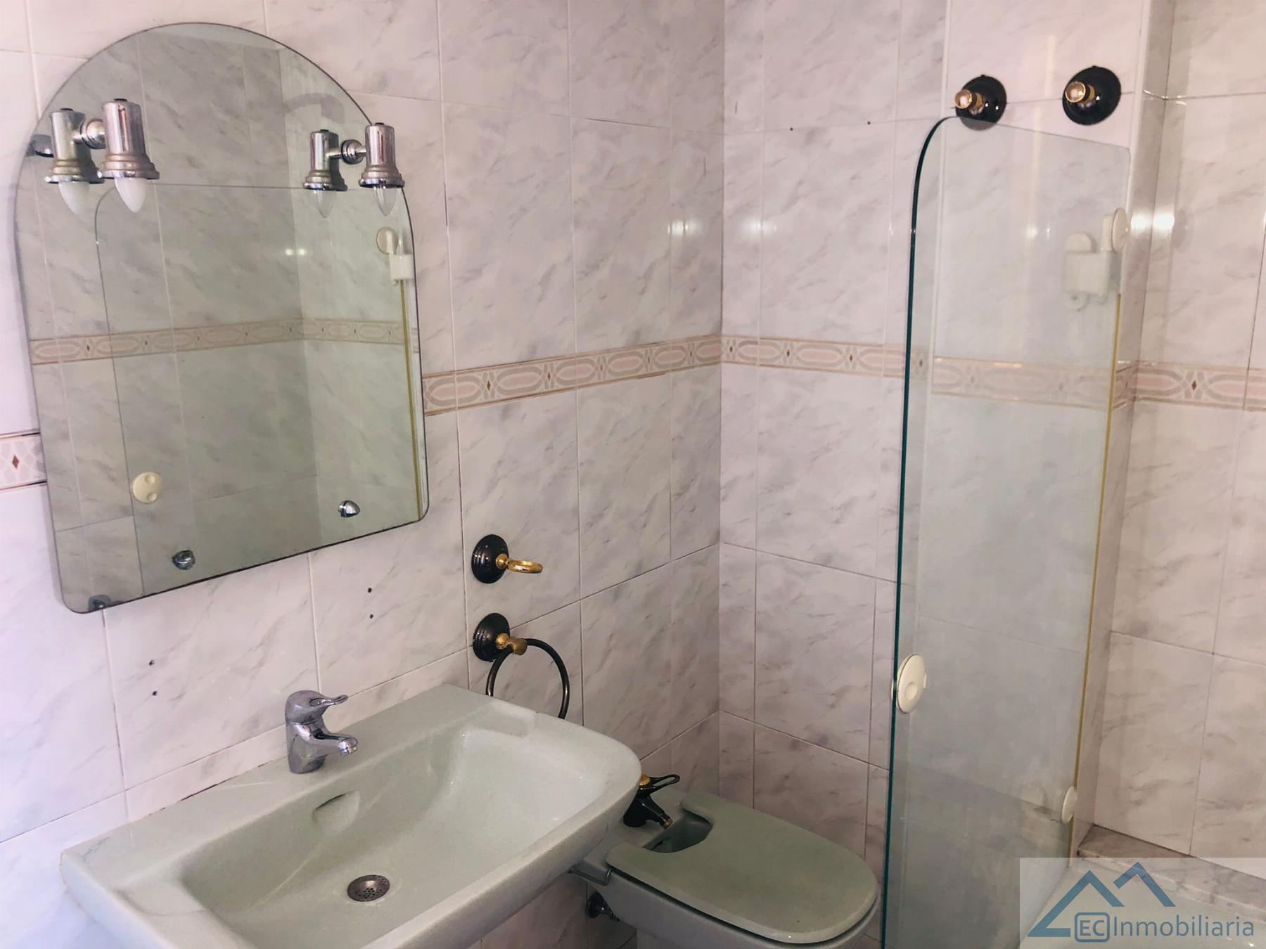 For rent of flat in Santander