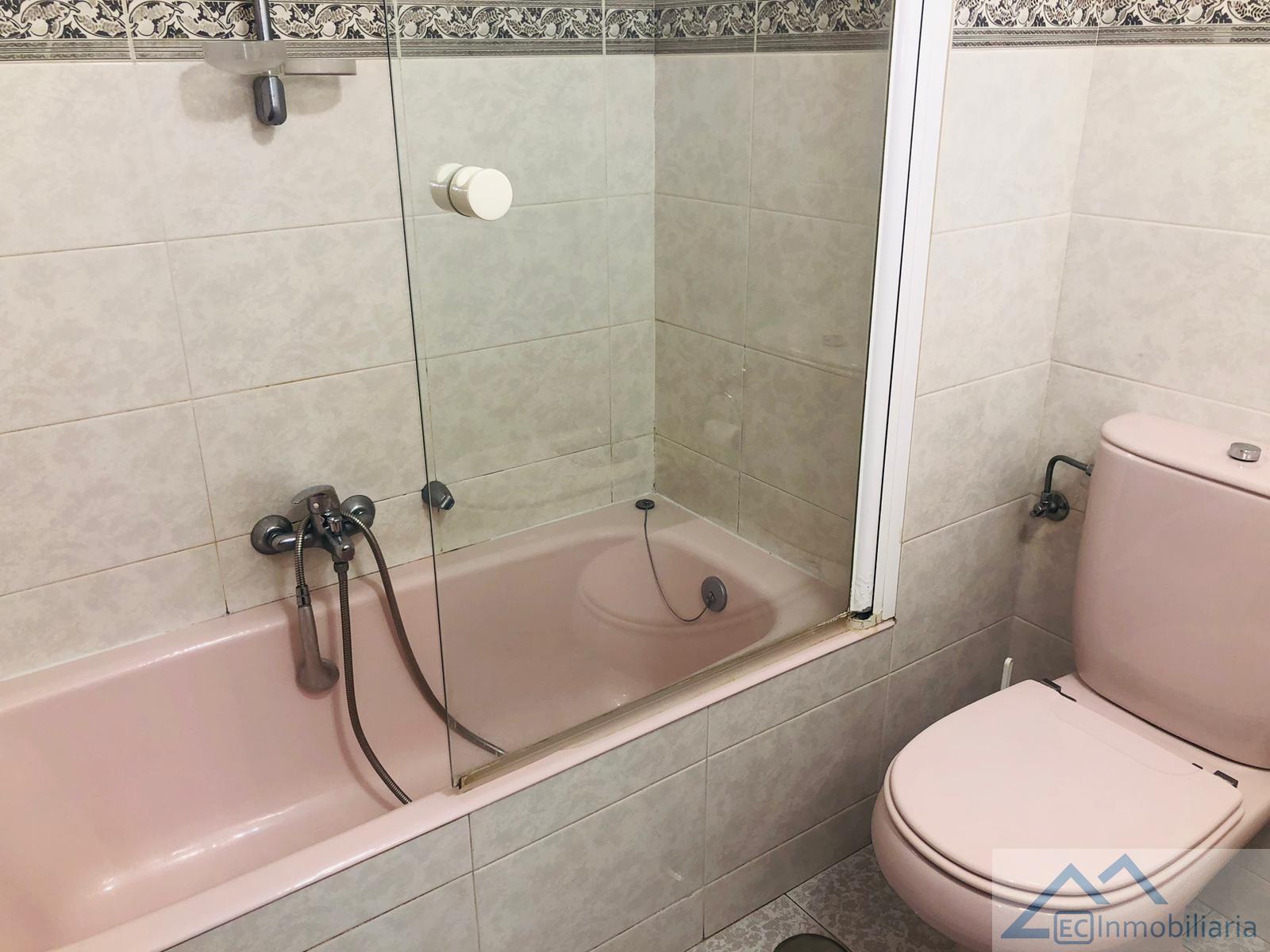 For rent of flat in Santander