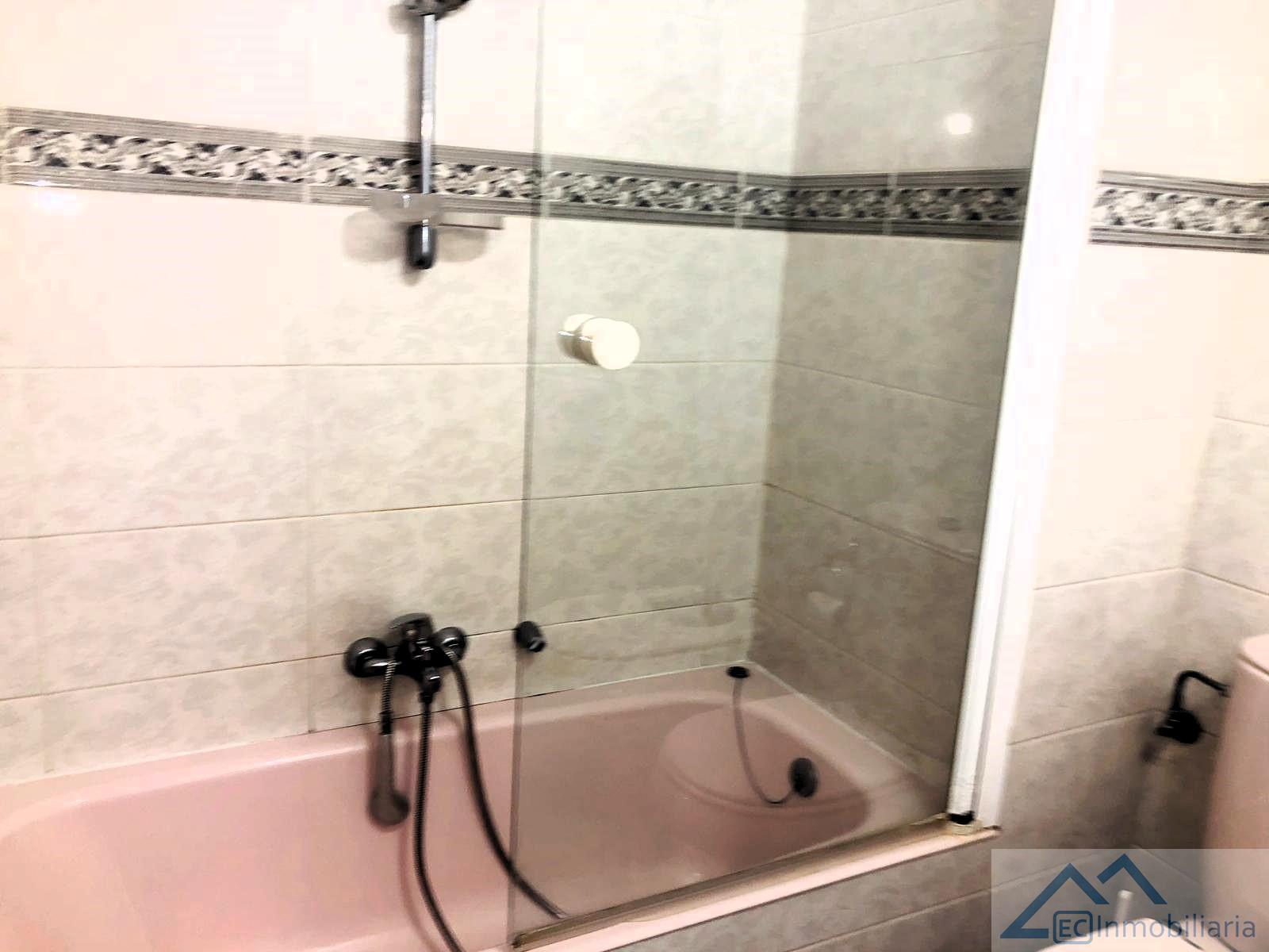 For rent of flat in Santander