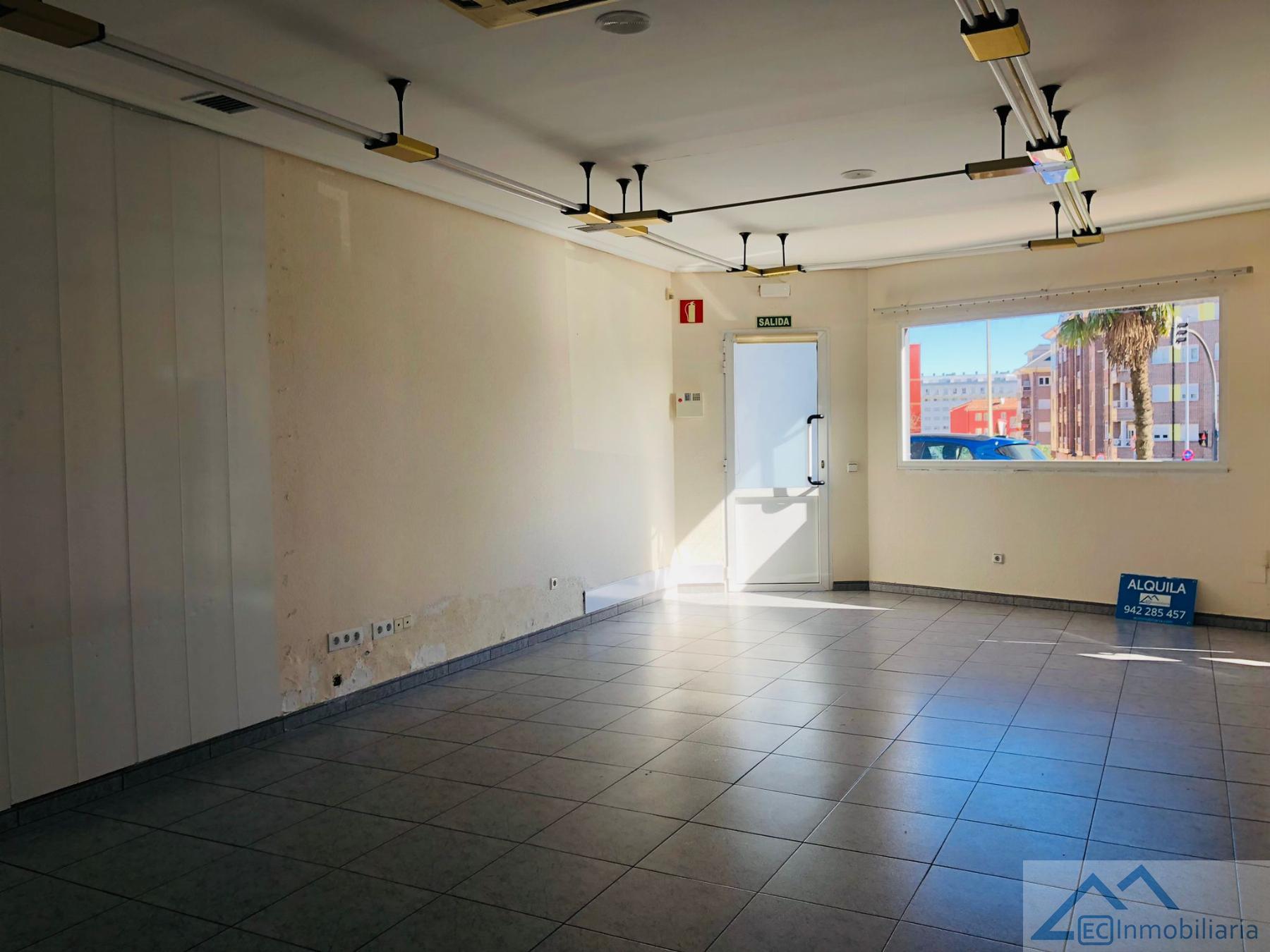 For sale of commercial in Camargo