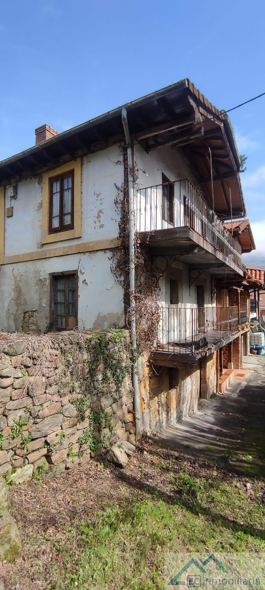 For sale of house in Corvera de Toranzo