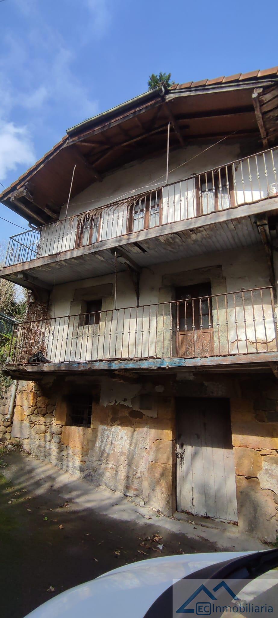 For sale of house in Corvera de Toranzo