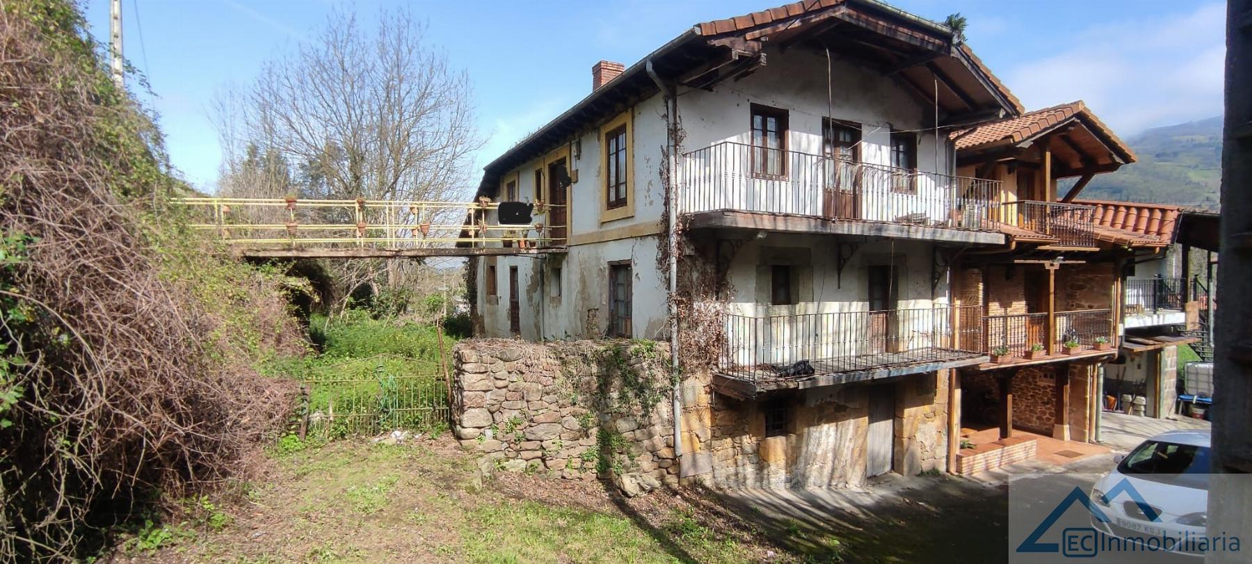 For sale of house in Corvera de Toranzo