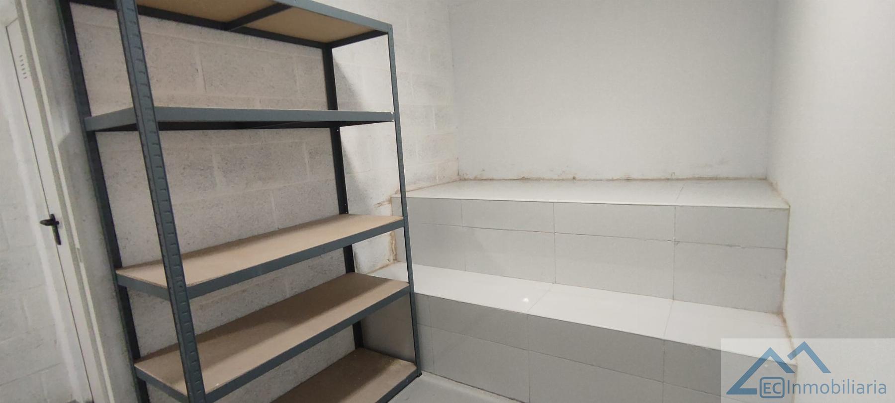 For sale of storage room in Santander
