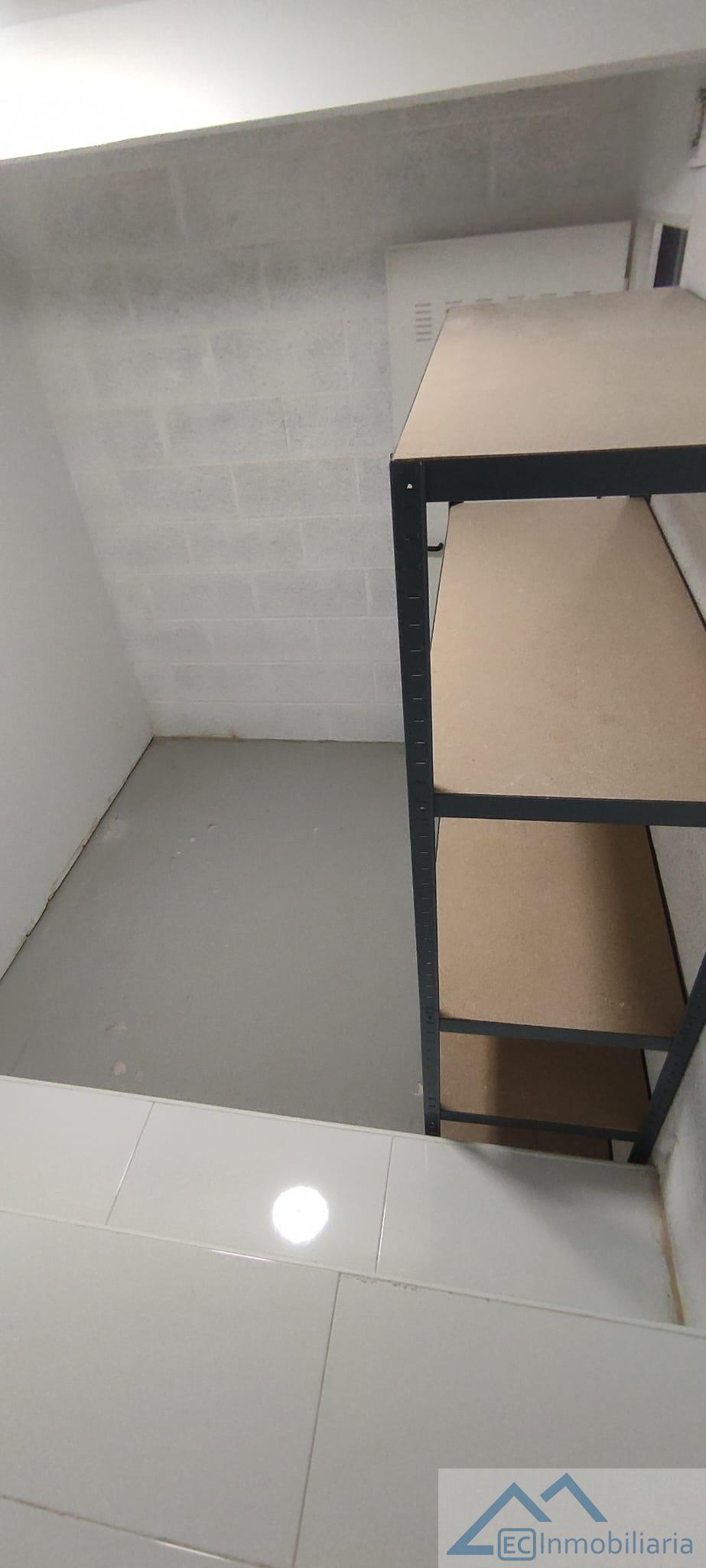 For sale of storage room in Santander