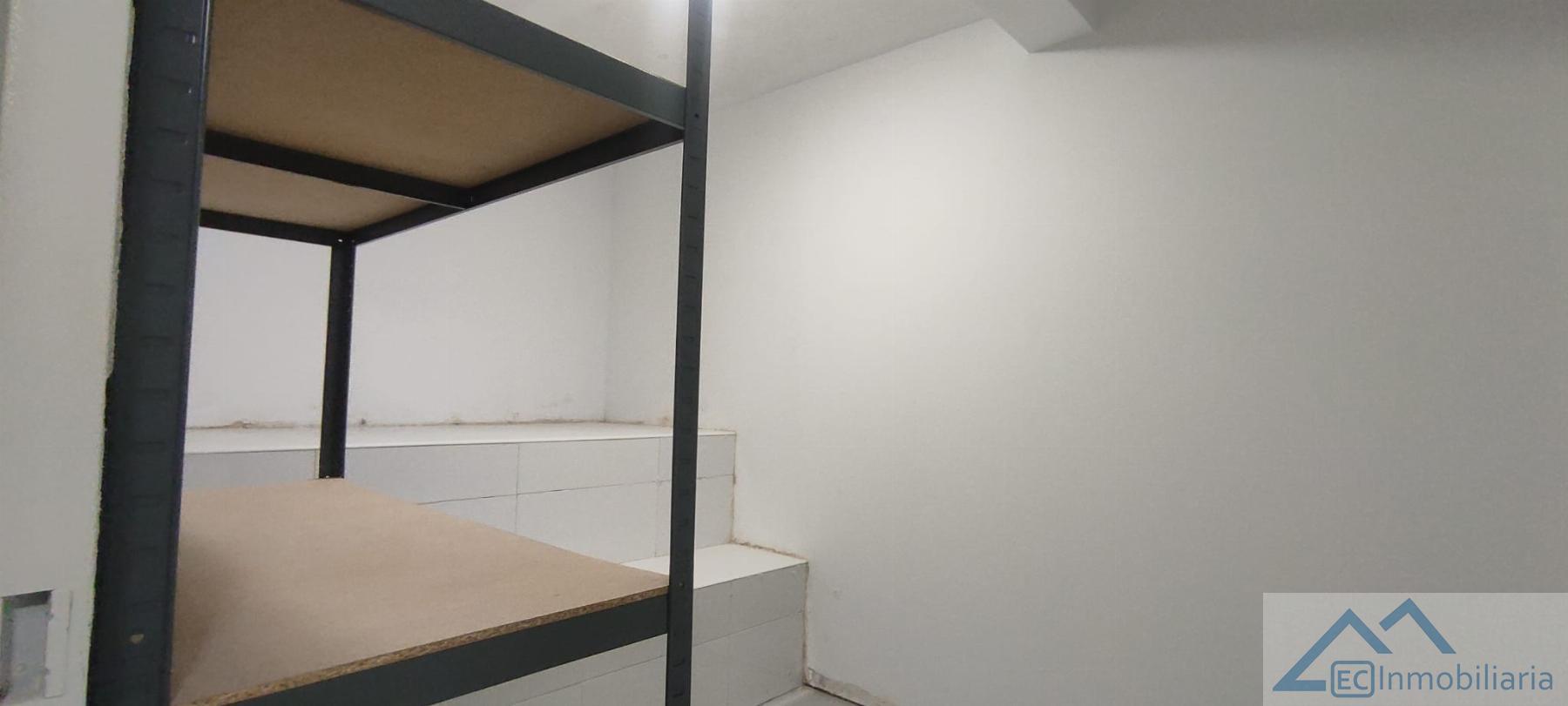 For sale of storage room in Santander