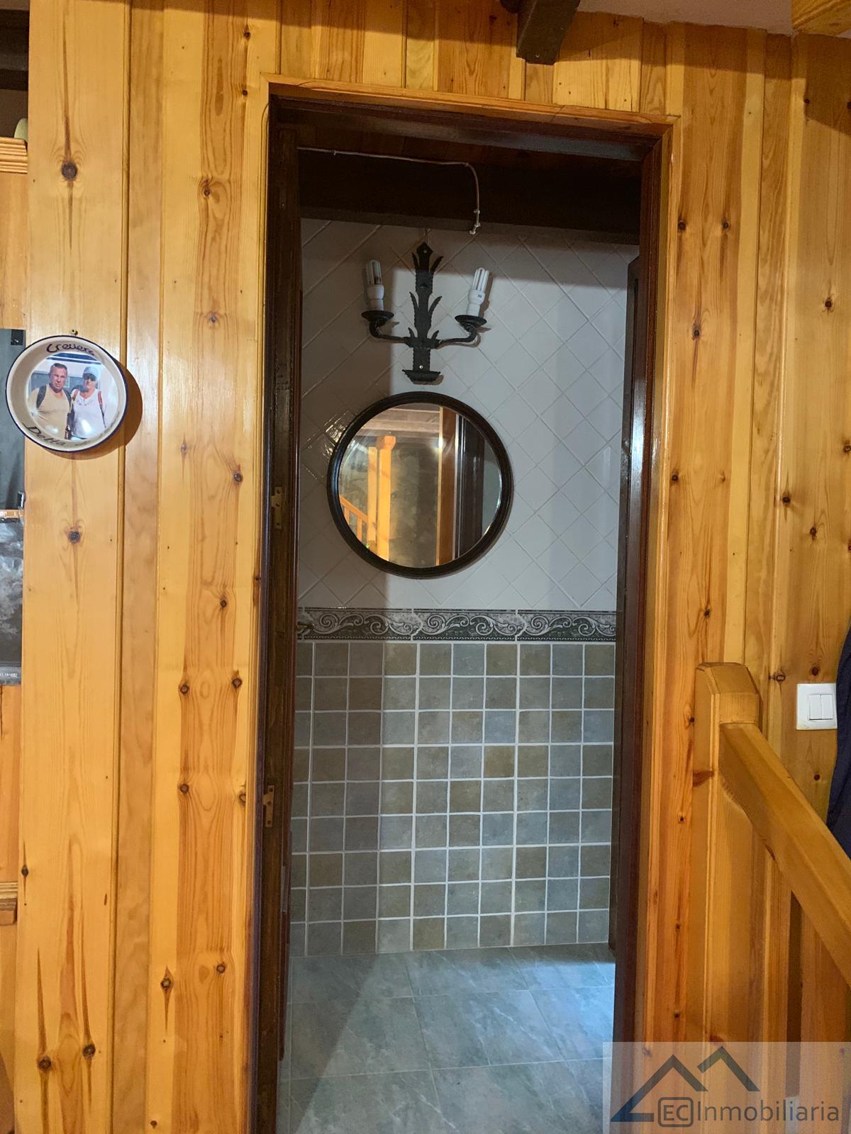 For sale of house in Santiurde de Toranzo