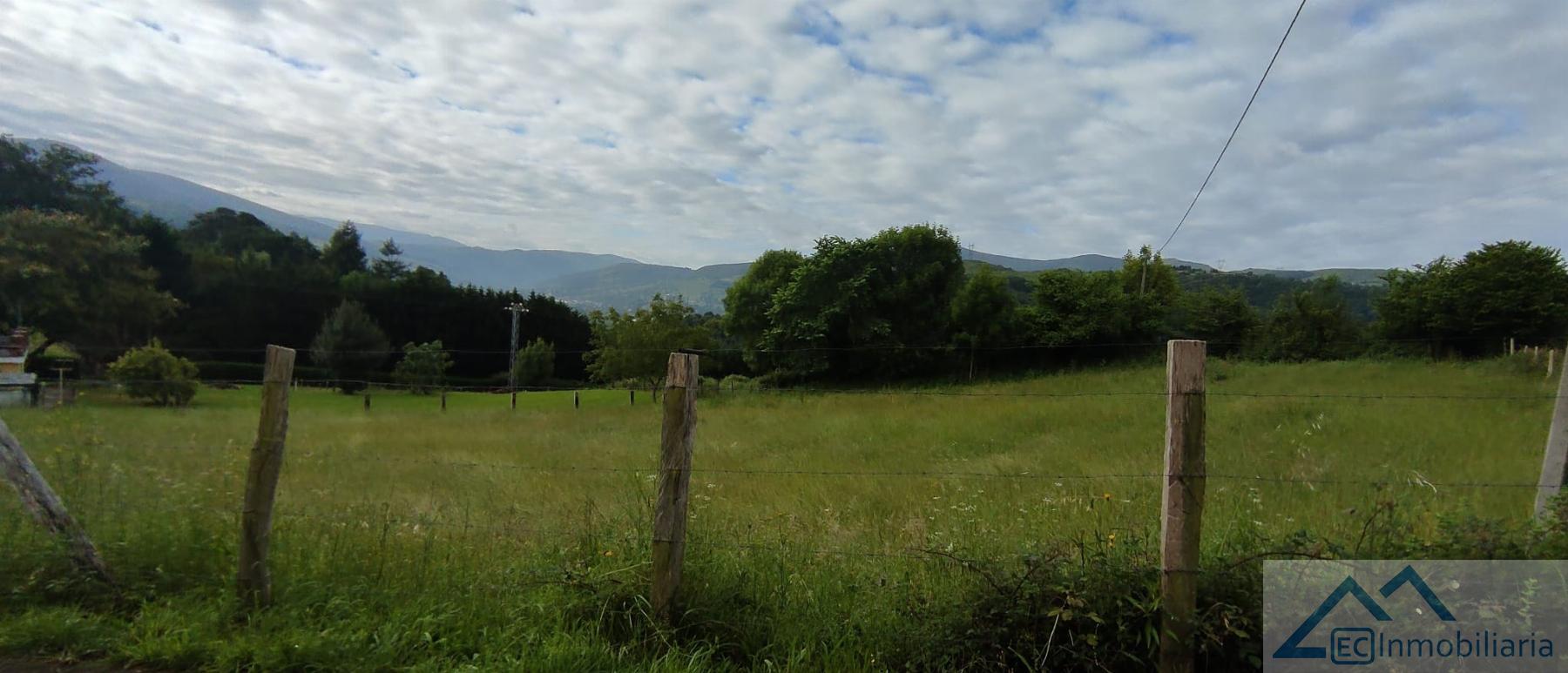 Venta de terreno en Corvera de Toranzo