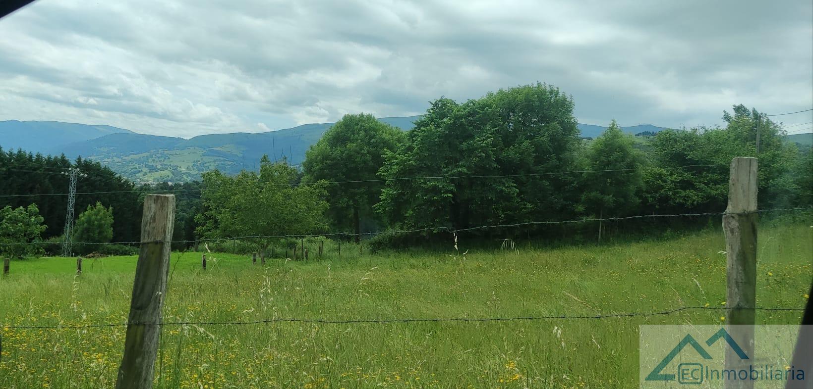 Venta de terreno en Corvera de Toranzo