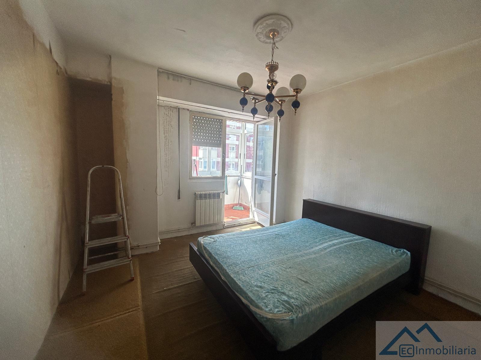 For sale of flat in Santander