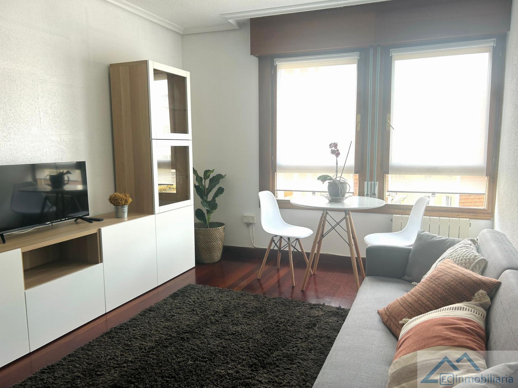 For rent of flat in Santander