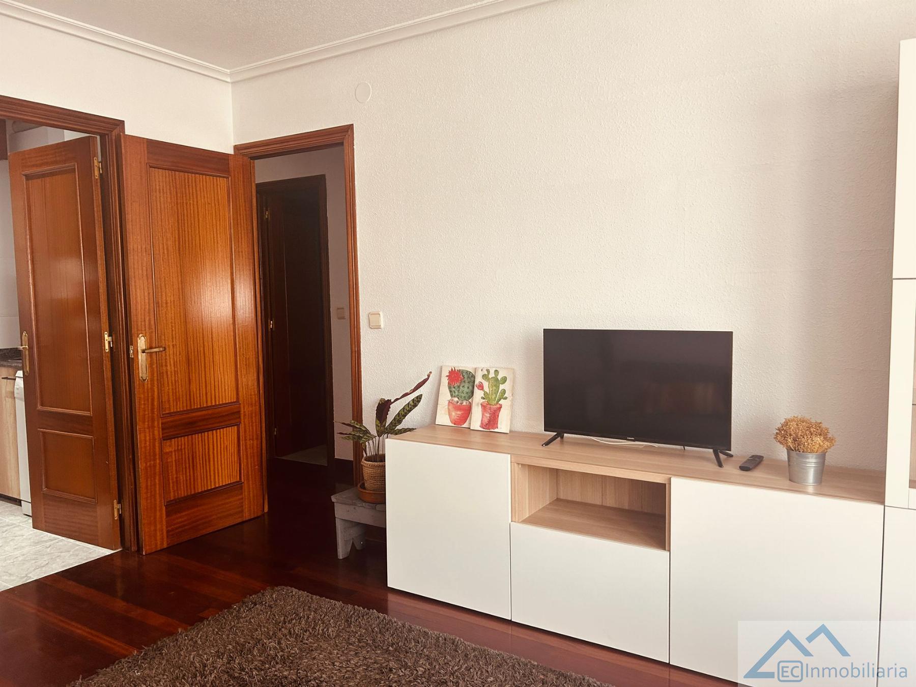 For rent of flat in Santander
