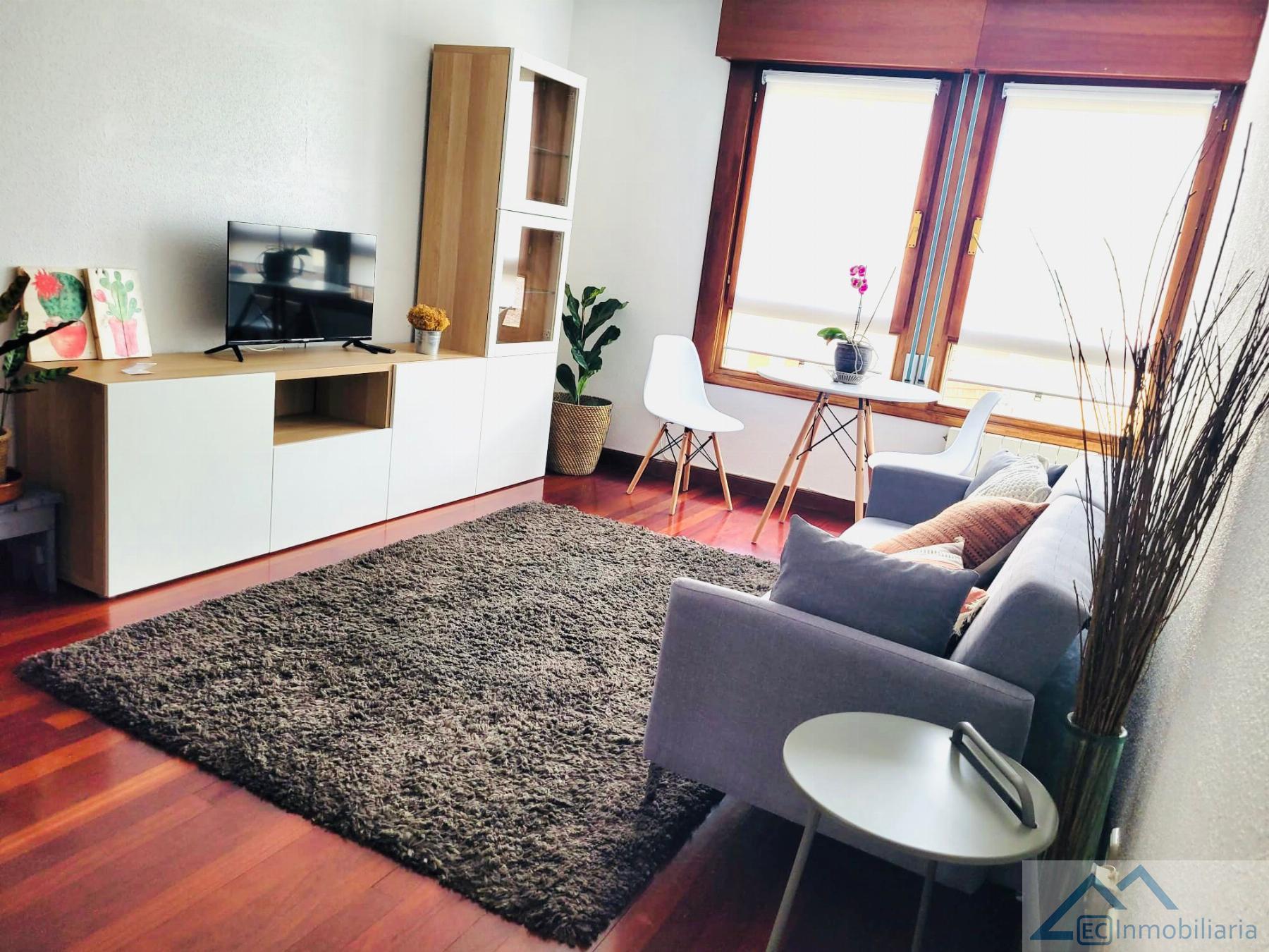 For rent of flat in Santander