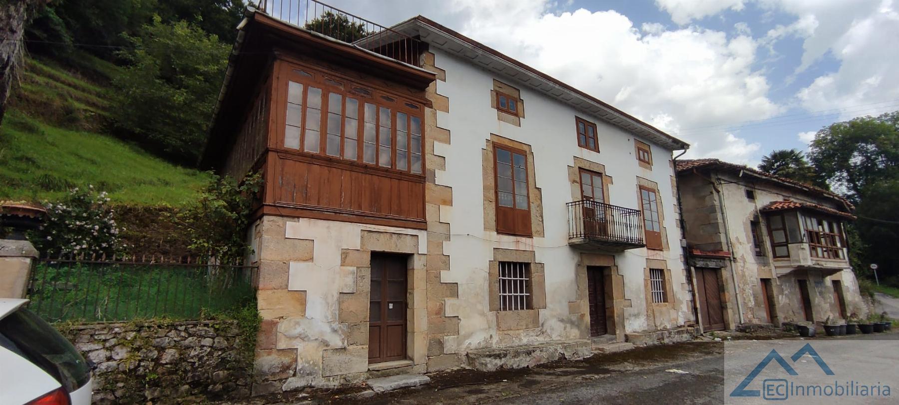 For sale of house in Corvera de Toranzo