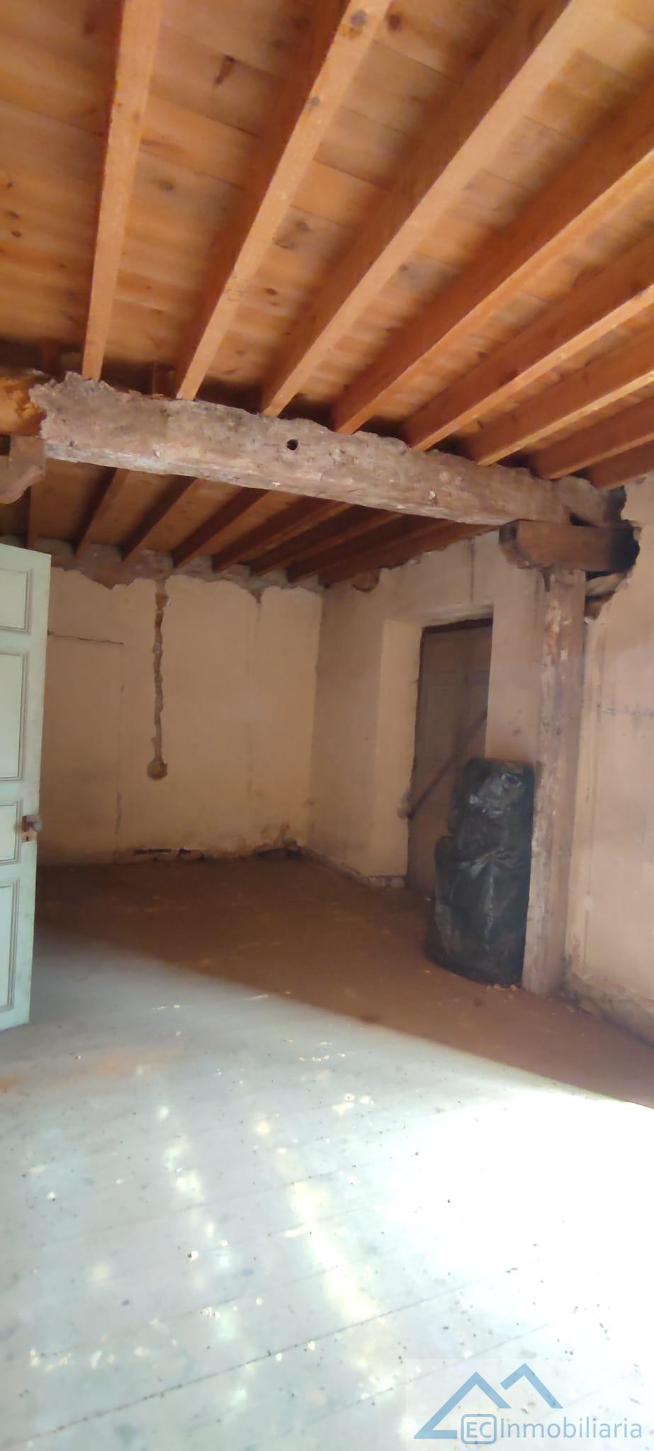 For sale of house in Corvera de Toranzo