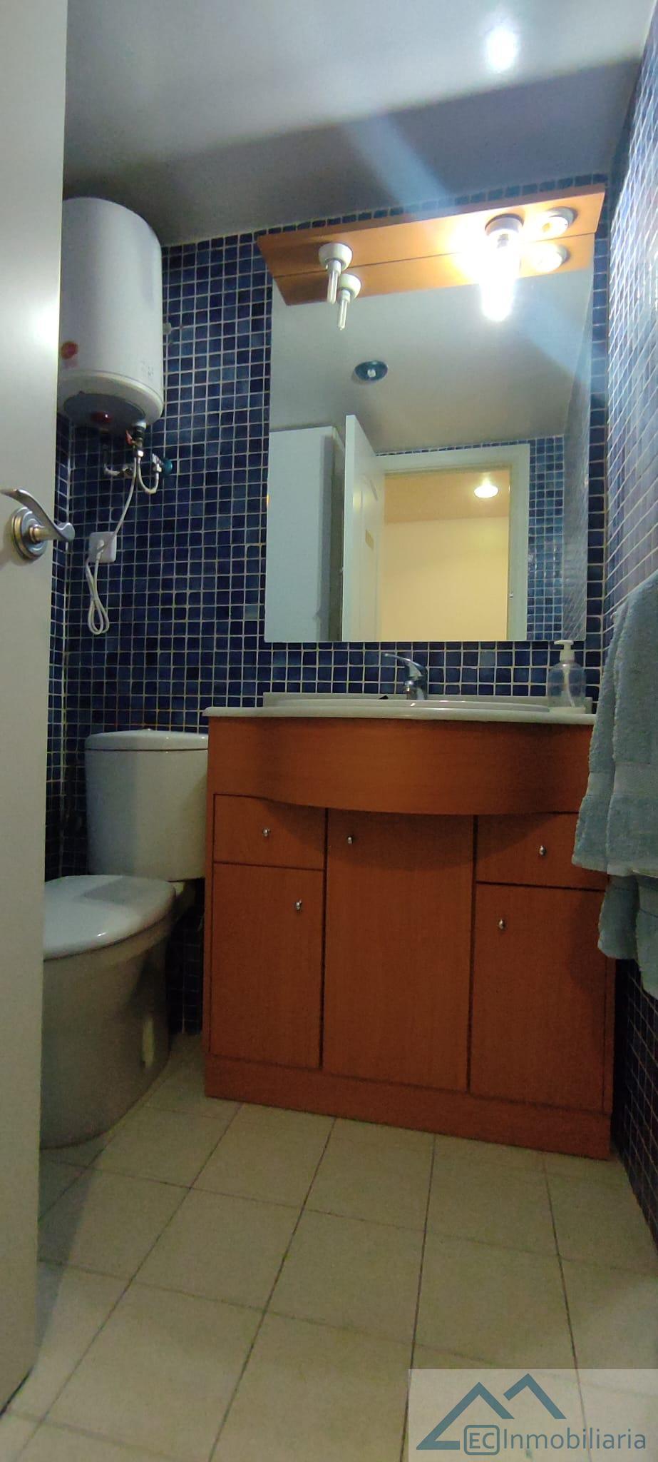 For sale of commercial in Santander