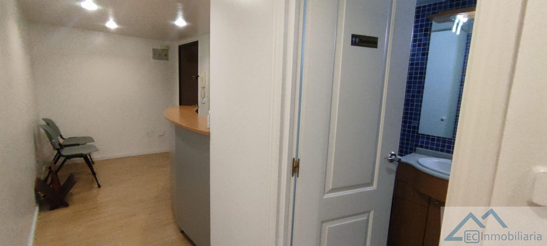 For sale of commercial in Santander