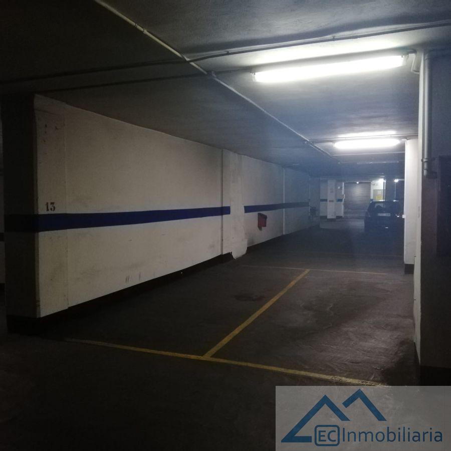 For rent of garage in Santander