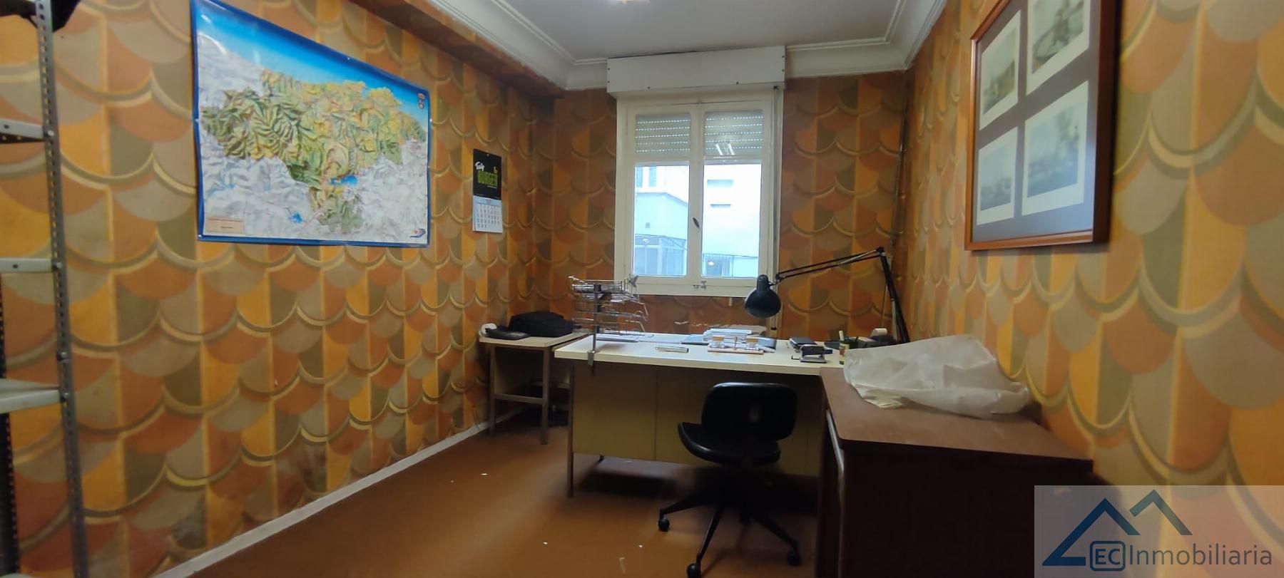 For sale of flat in Santander