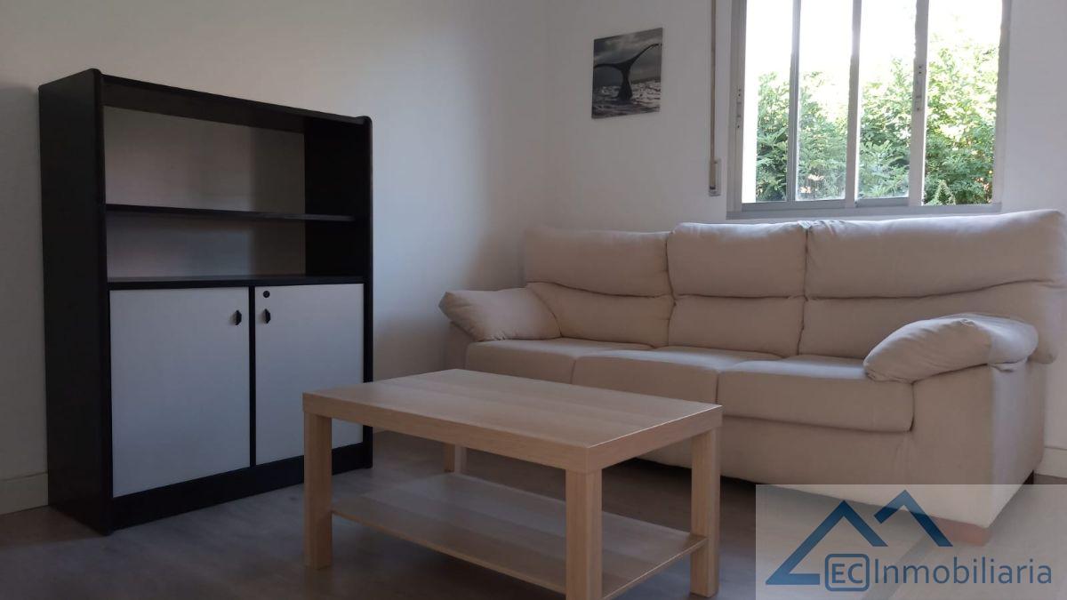 For rent of flat in Santander