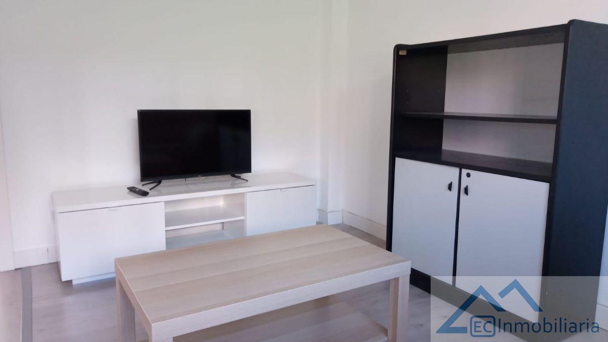 For rent of flat in Santander
