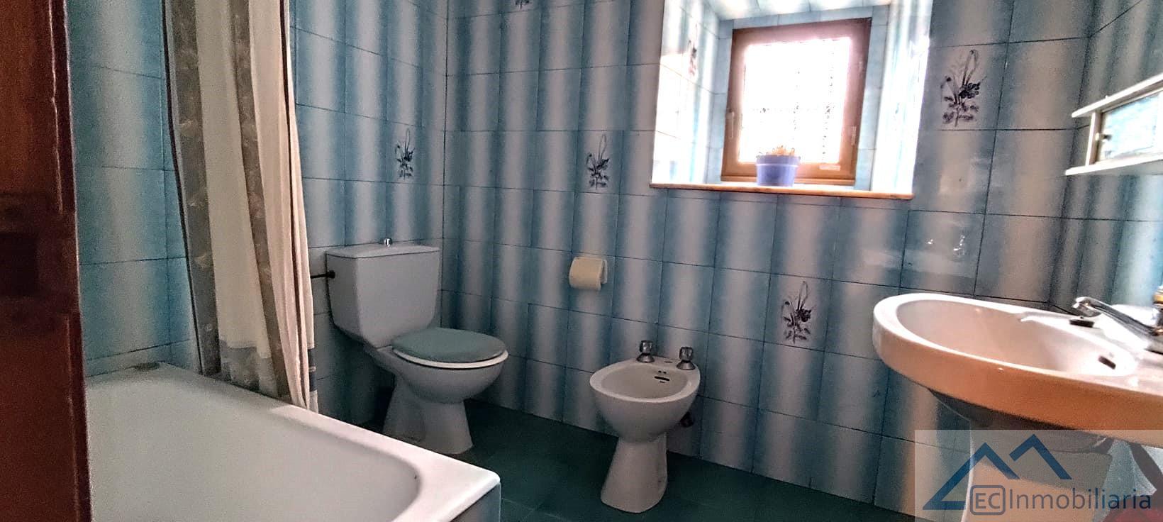 For sale of house in Santiurde de Toranzo