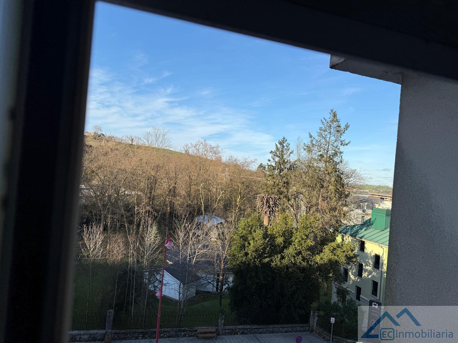 For sale of flat in Solares