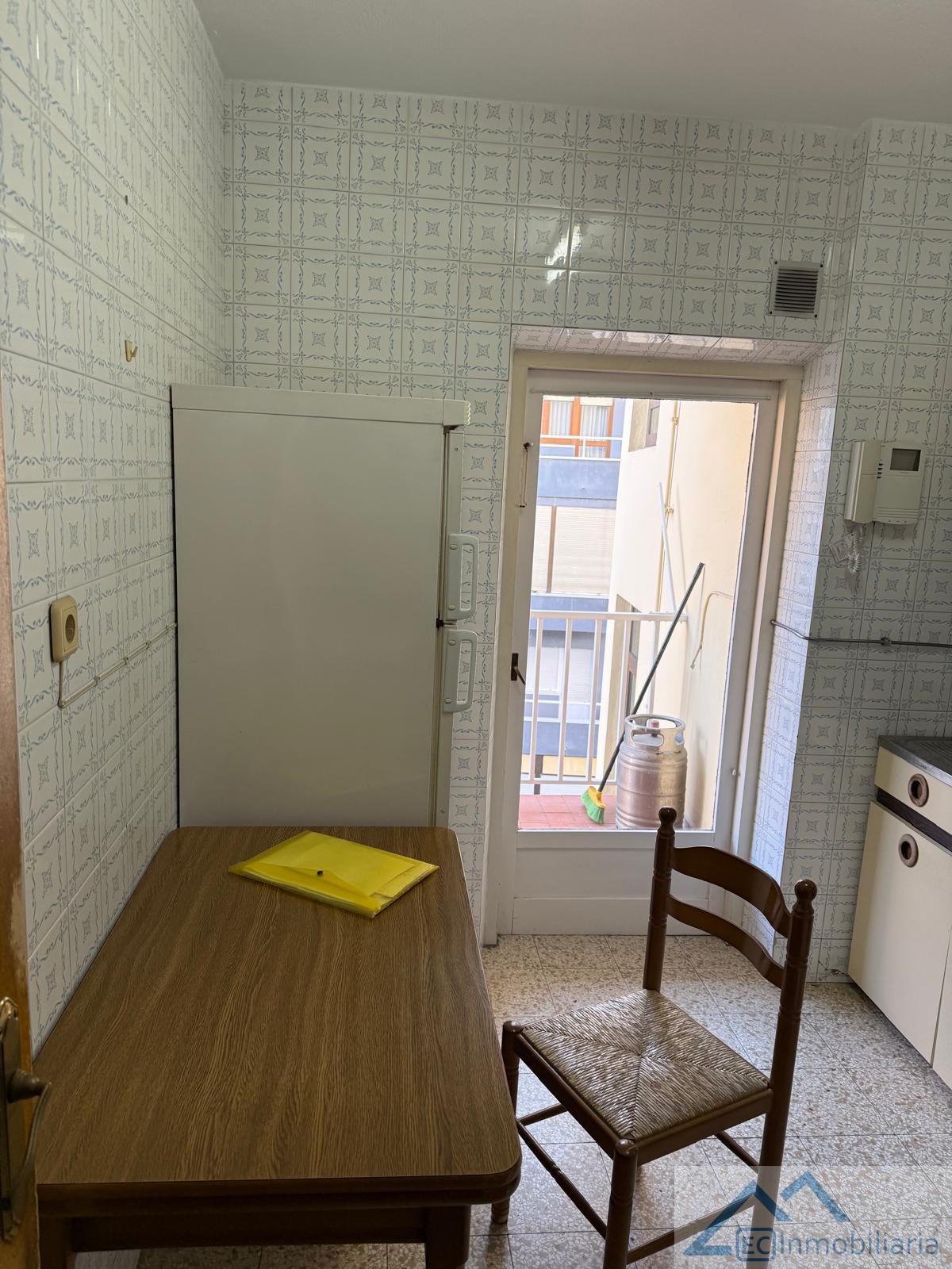 For sale of flat in Solares