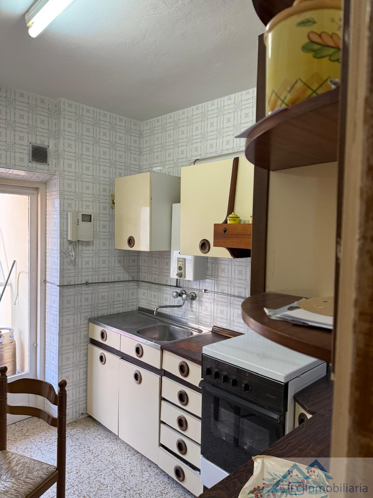 For sale of flat in Solares