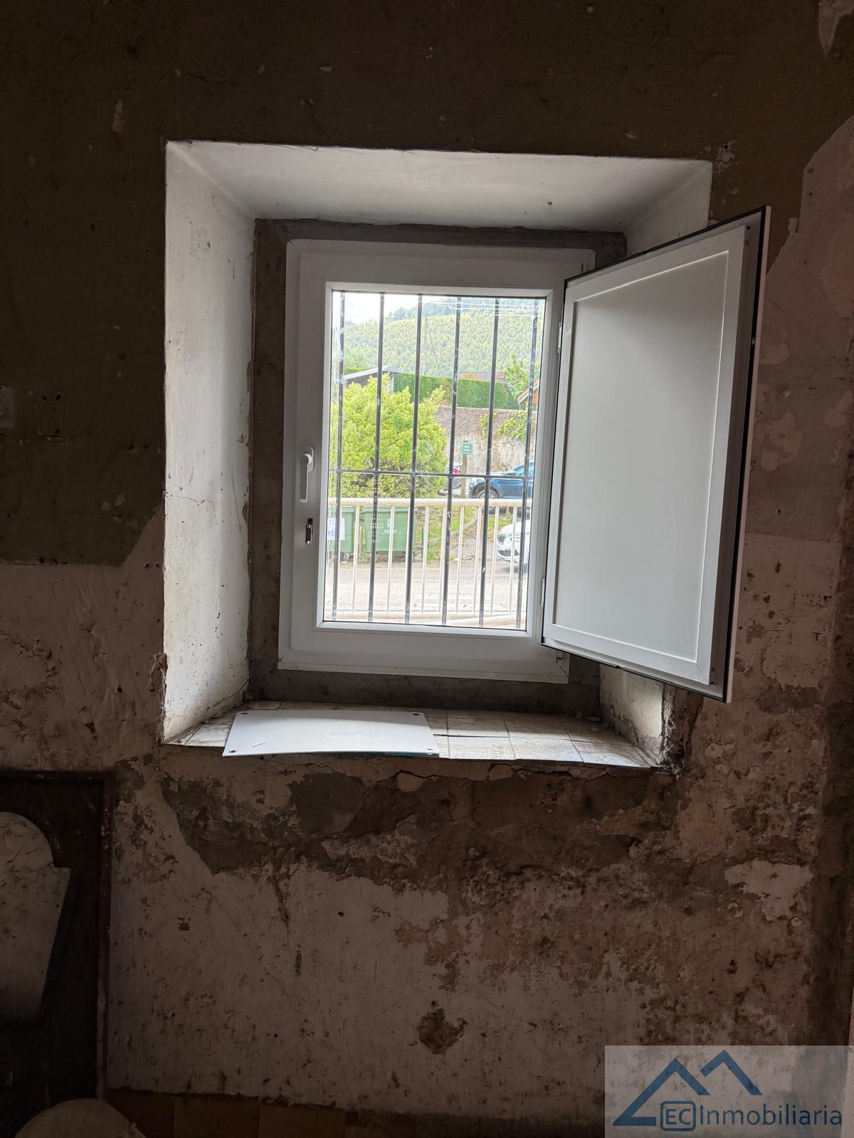 Venta de local comercial en Medio Cudeyo