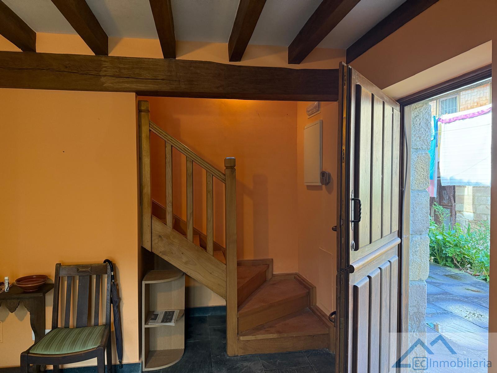 For sale of house in Cabezón de la Sal